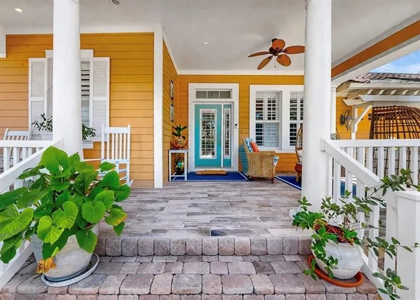 $449,900 | 420 Manns Harbor Drive, Apollo Beach, FL 33572