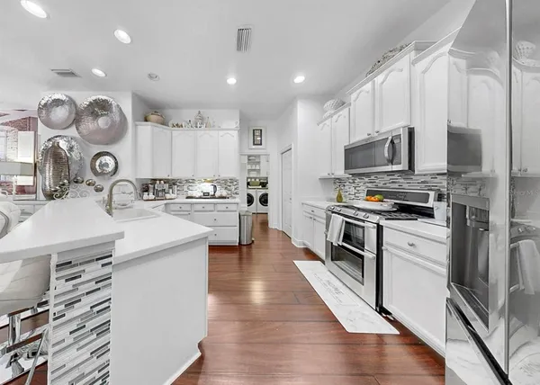 $449,900 | 420 Manns Harbor Drive, Apollo Beach, FL 33572