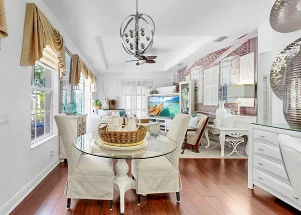 $449,900 | 420 Manns Harbor Drive, Apollo Beach, FL 33572