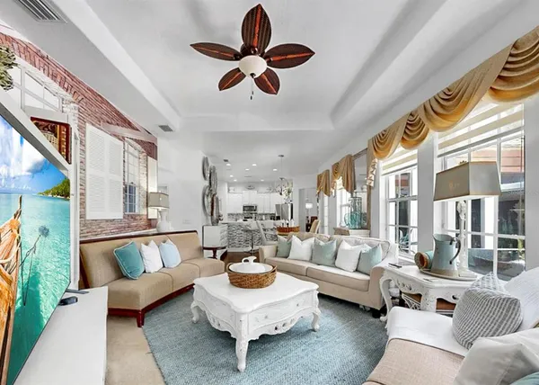 $449,900 | 420 Manns Harbor Drive, Apollo Beach, FL 33572