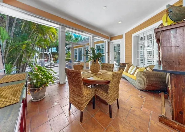 $449,900 | 420 Manns Harbor Drive, Apollo Beach, FL 33572
