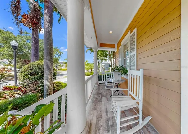 $449,900 | 420 Manns Harbor Drive, Apollo Beach, FL 33572