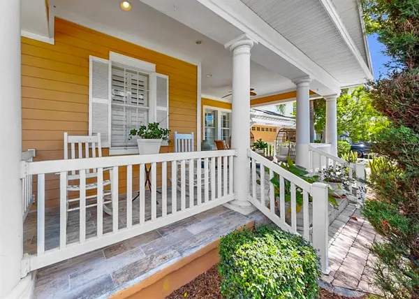 $449,900 | 420 Manns Harbor Drive, Apollo Beach, FL 33572