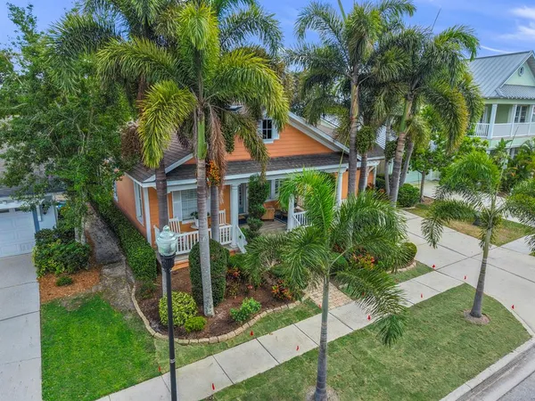 $449,900 | 420 Manns Harbor Drive, Apollo Beach, FL 33572