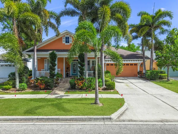 $449,900 | 420 Manns Harbor Drive, Apollo Beach, FL 33572