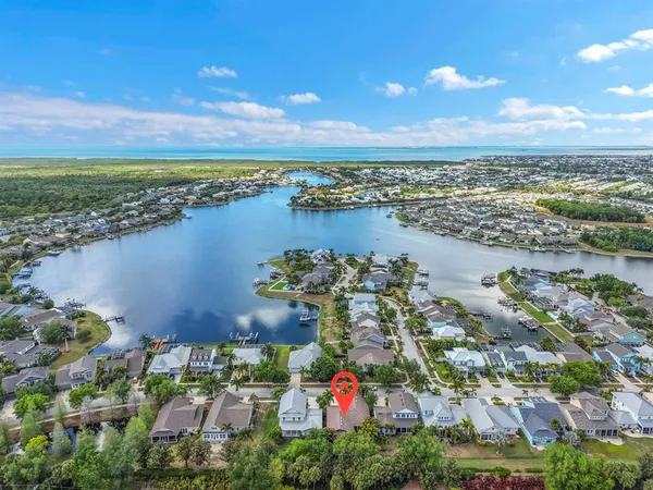 $449,900 | 420 Manns Harbor Drive, Apollo Beach, FL 33572