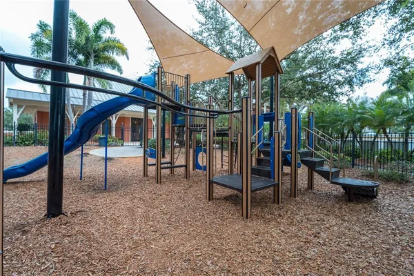 $449,900 | 420 Manns Harbor Drive, Apollo Beach, FL 33572