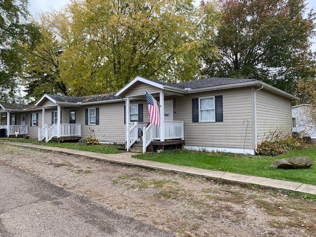 26 West 9th Street, Unit B Dresden, OH 43821 - Photo 1 of 8