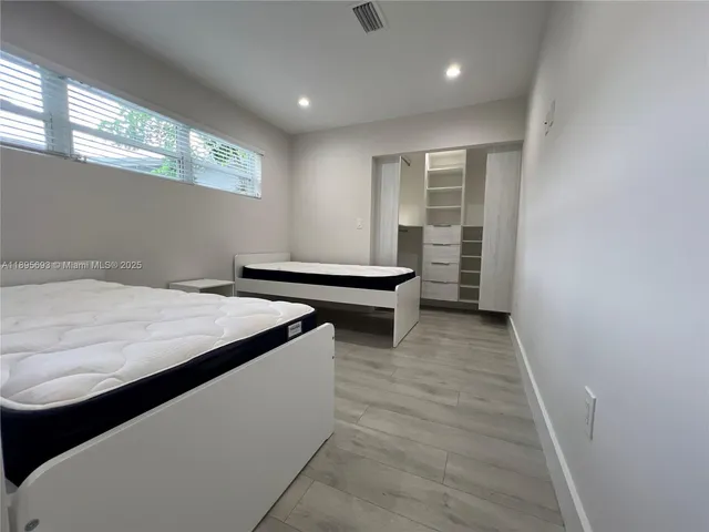 $5,800 | 1405 North 46th Avenue, Unit 1405, Hollywood, FL 33021