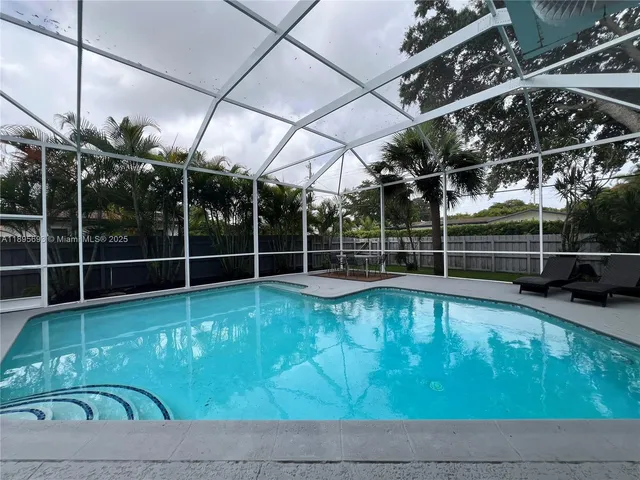 $5,800 | 1405 North 46th Avenue, Unit 1405, Hollywood, FL 33021