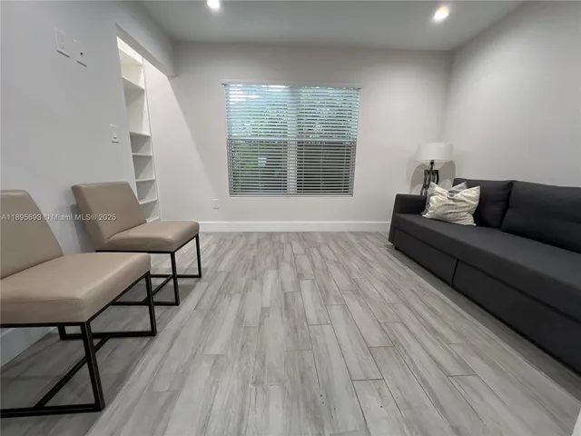 $5,800 | 1405 North 46th Avenue, Unit 1405, Hollywood, FL 33021