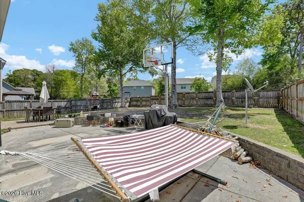 $2,200 | 109 Katrina Street, Sneads Ferry, NC 28460