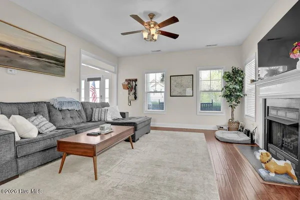 $2,200 | 109 Katrina Street, Sneads Ferry, NC 28460