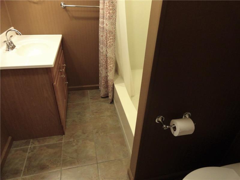 112 Saunders Road Trafford, PA 15085 - Photo 19 of 23 Upper level master bath with ceramic floor.