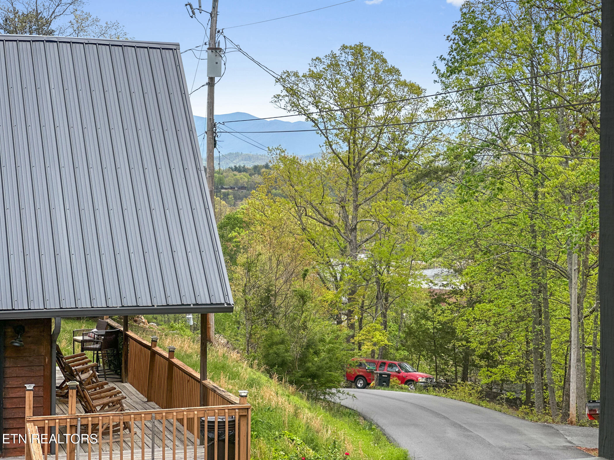 720 Timberlake Drive Pigeon Forge, TN 37863 - Photo 2 of 44 Mountain Views from top Deck