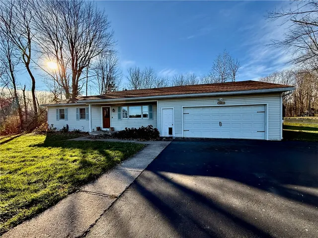 $149,999 | 4735 Farnsworth Road, Marion, NY 14505