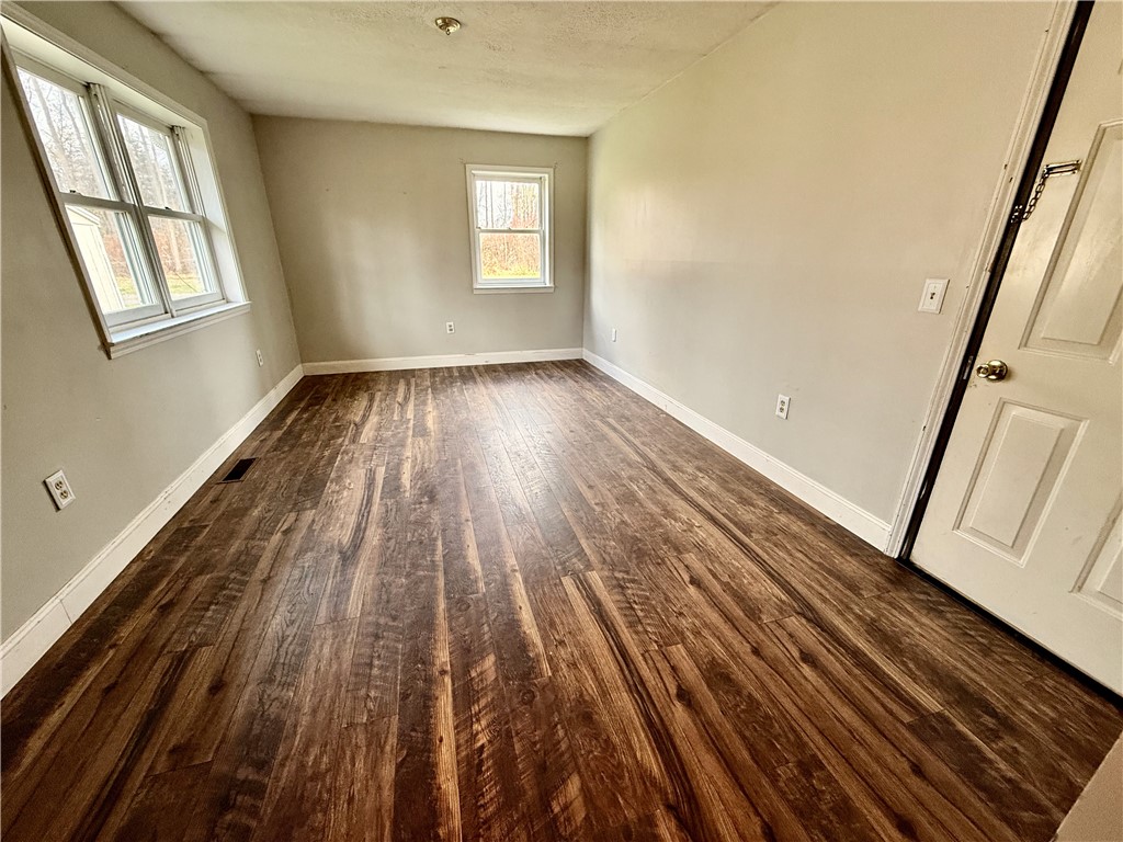 4735 Farnsworth Road Marion, NY 14505 - Photo 12 of 40