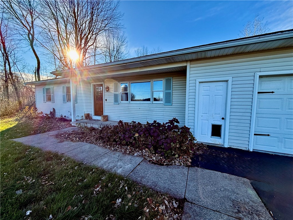 4735 Farnsworth Road Marion, NY 14505 - Photo 2 of 40