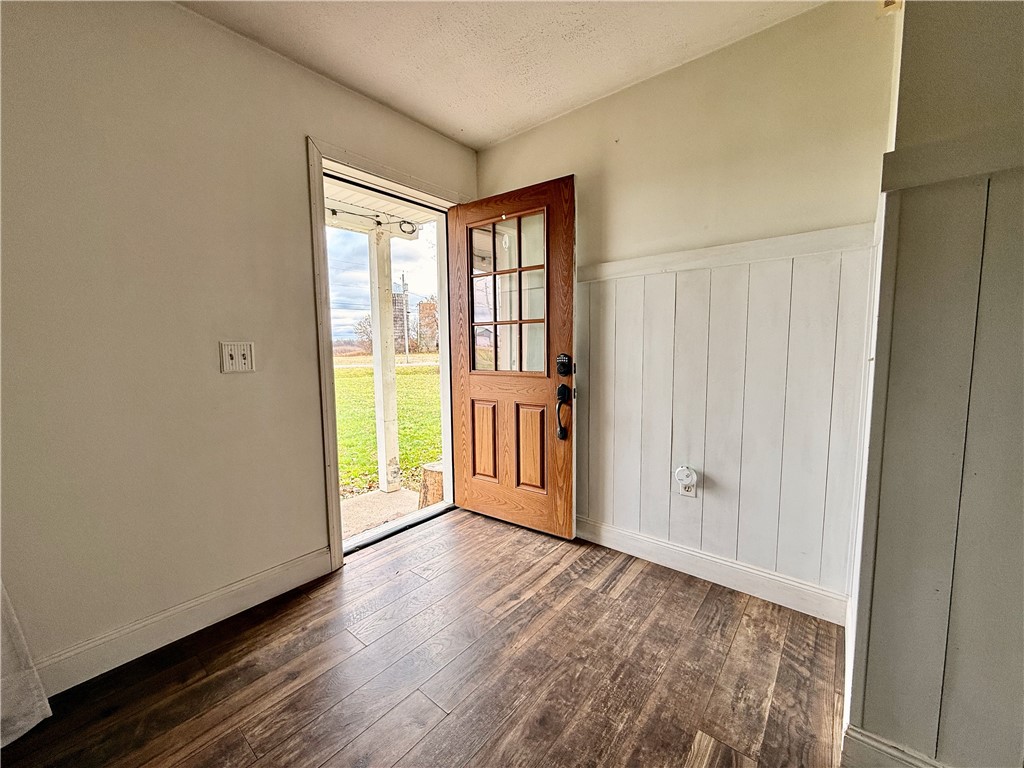 4735 Farnsworth Road Marion, NY 14505 - Photo 5 of 40