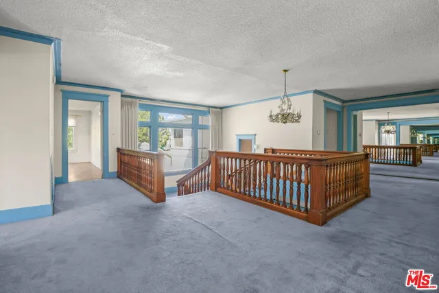 $2,799,000 | 1685 South Victoria Avenue, Los Angeles, CA 90019