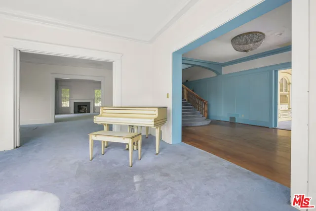 $2,799,000 | 1685 South Victoria Avenue, Los Angeles, CA 90019