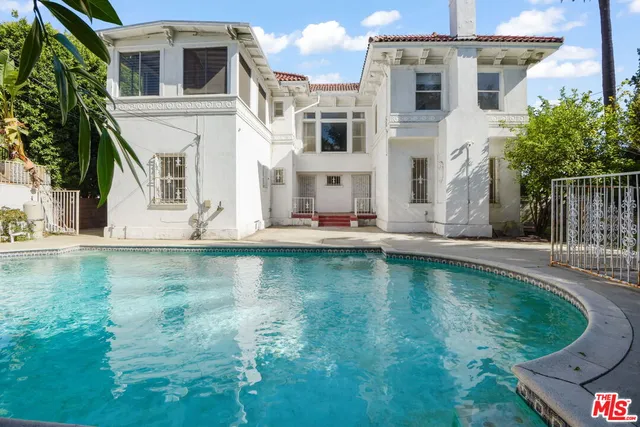 $2,799,000 | 1685 South Victoria Avenue, Los Angeles, CA 90019