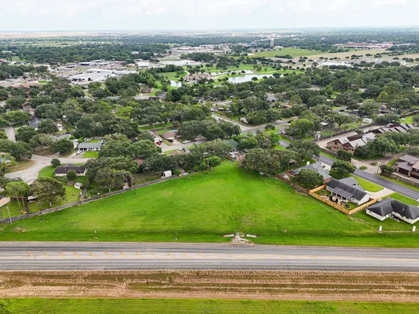 $199,000 | 0 West Loop Street, El Campo, TX 77437