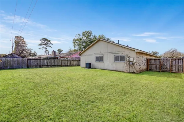 $1,750 | 14818 Gladewick Drive, Humble, TX 77396