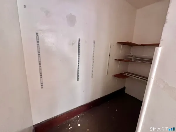 a view of walk in closet