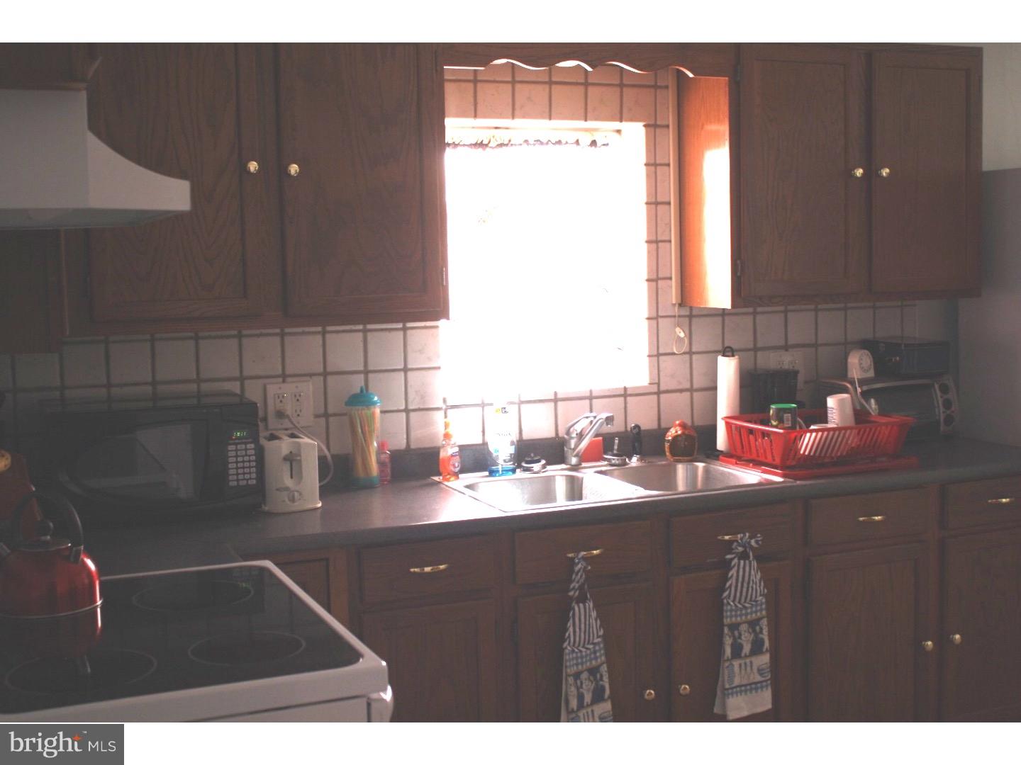 37 Georgia Road Pennsville, NJ 08070 - Photo 13 of 22 Kitchen
