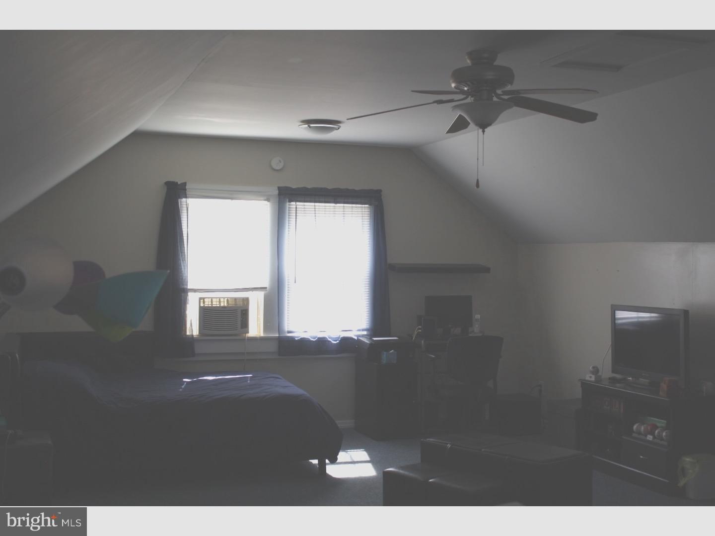 37 Georgia Road Pennsville, NJ 08070 - Photo 19 of 22 Bedroom - Main