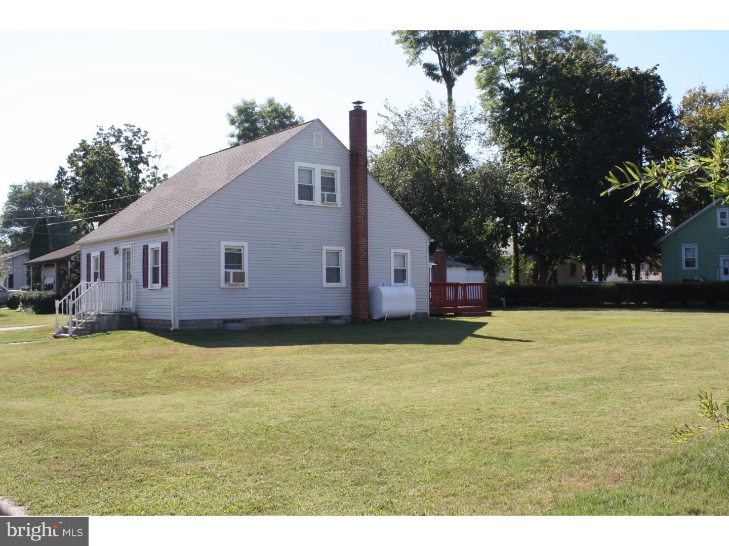 37 Georgia Road Pennsville, NJ 08070 - Photo 9 of 22 Exterior Front