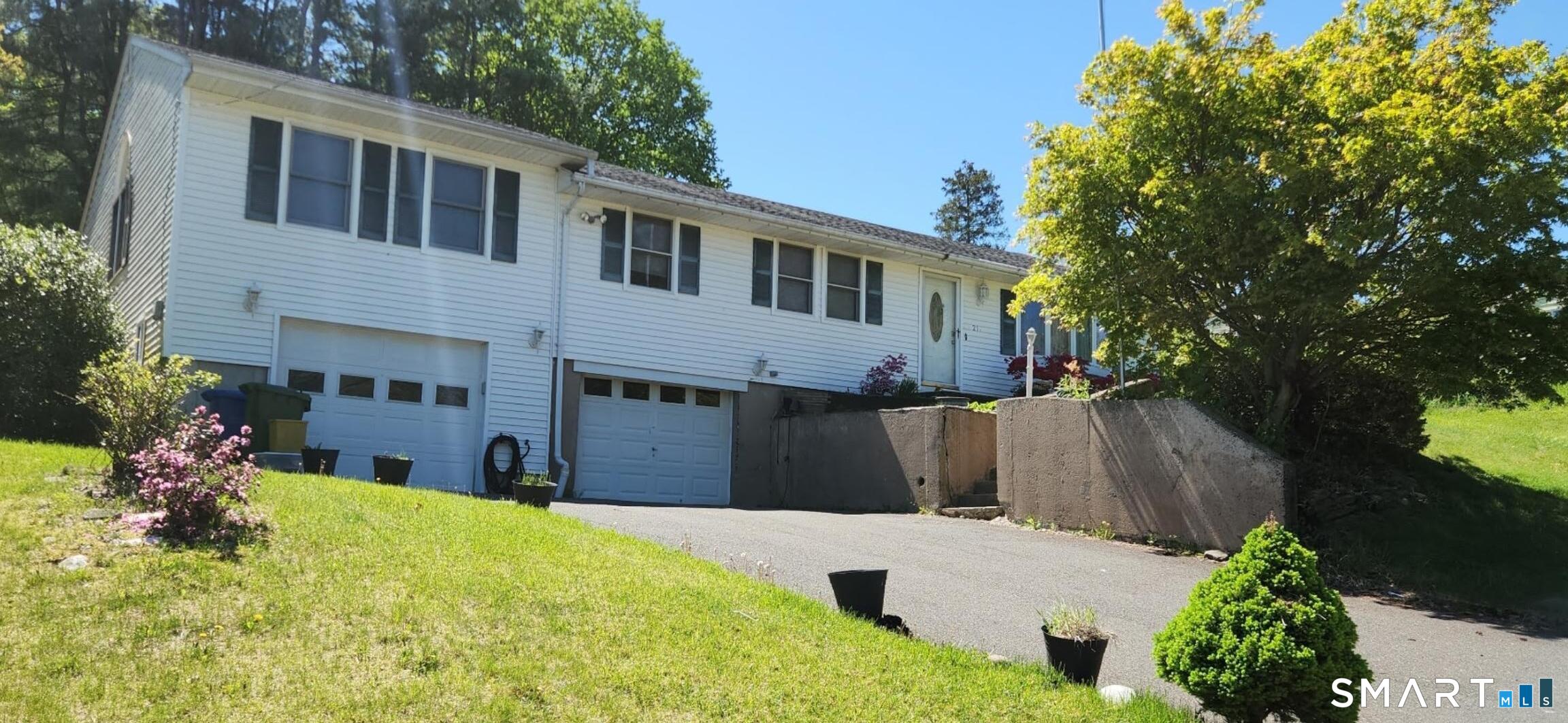 21 Brookview Avenue Wallingford, CT 06492 - Photo 1 of 39