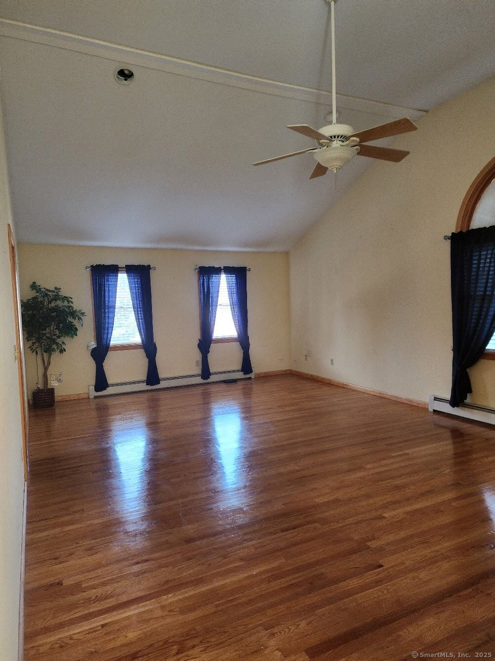 21 Brookview Avenue Wallingford, CT 06492 - Photo 11 of 39