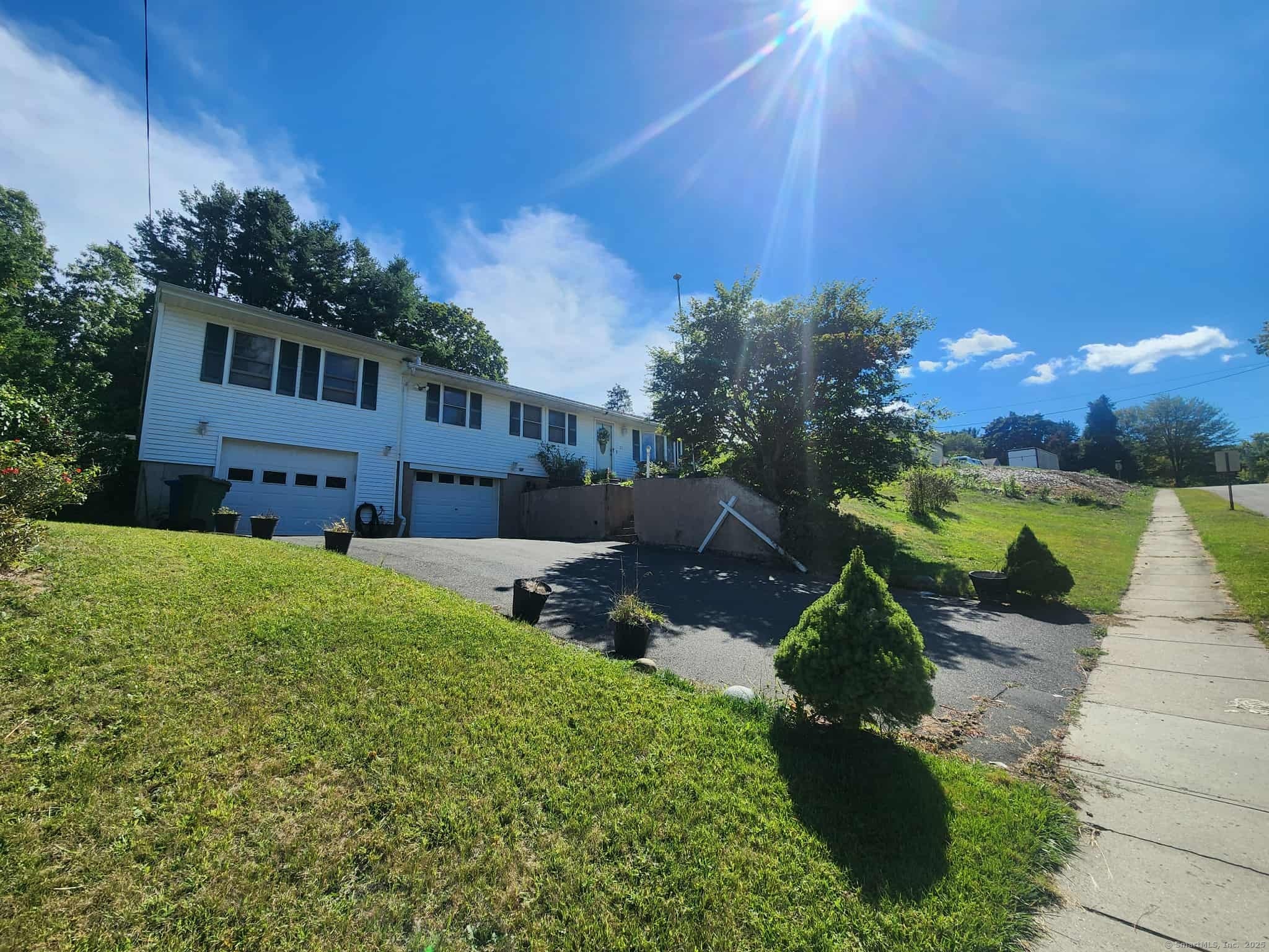 21 Brookview Avenue Wallingford, CT 06492 - Photo 17 of 39