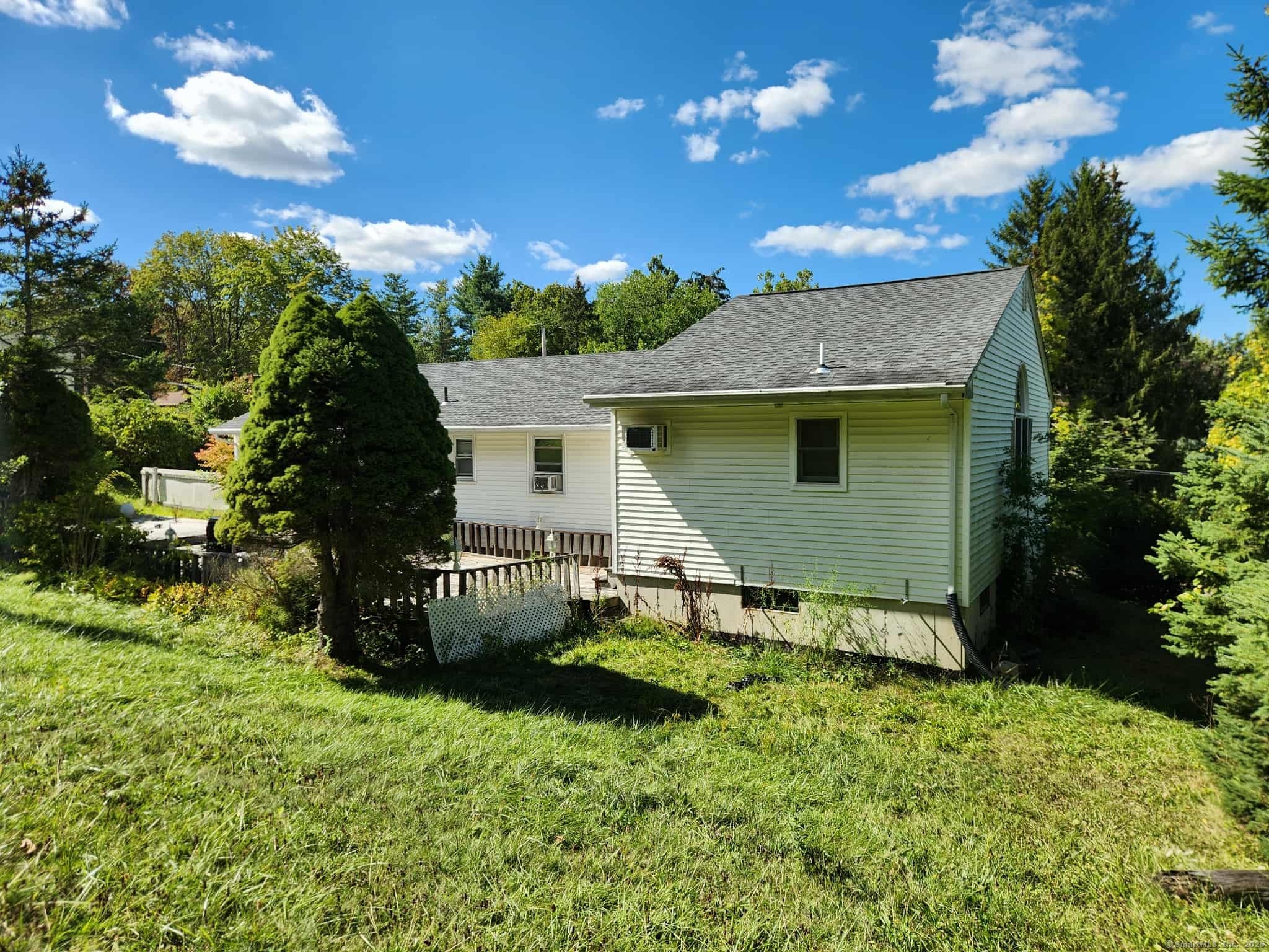 21 Brookview Avenue Wallingford, CT 06492 - Photo 23 of 39