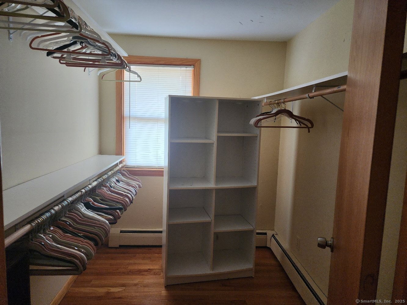 21 Brookview Avenue Wallingford, CT 06492 - Photo 10 of 39