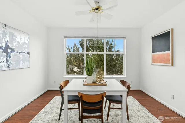 $525,000 | 23420 Southeast Black Nugget Road, Unit C303, Issaquah, WA 98029