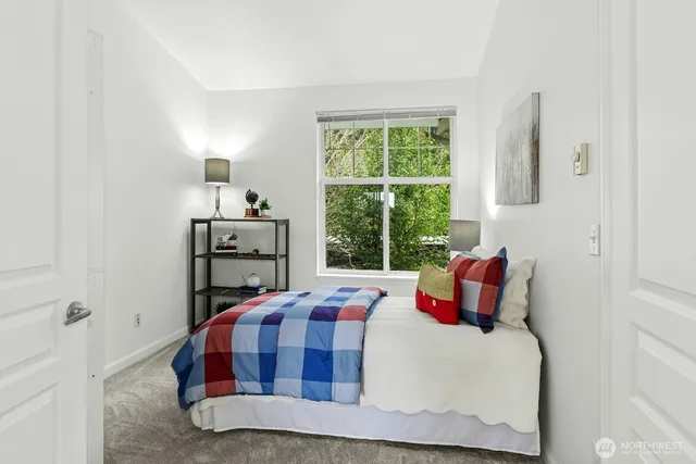 $525,000 | 23420 Southeast Black Nugget Road, Unit C303, Issaquah, WA 98029