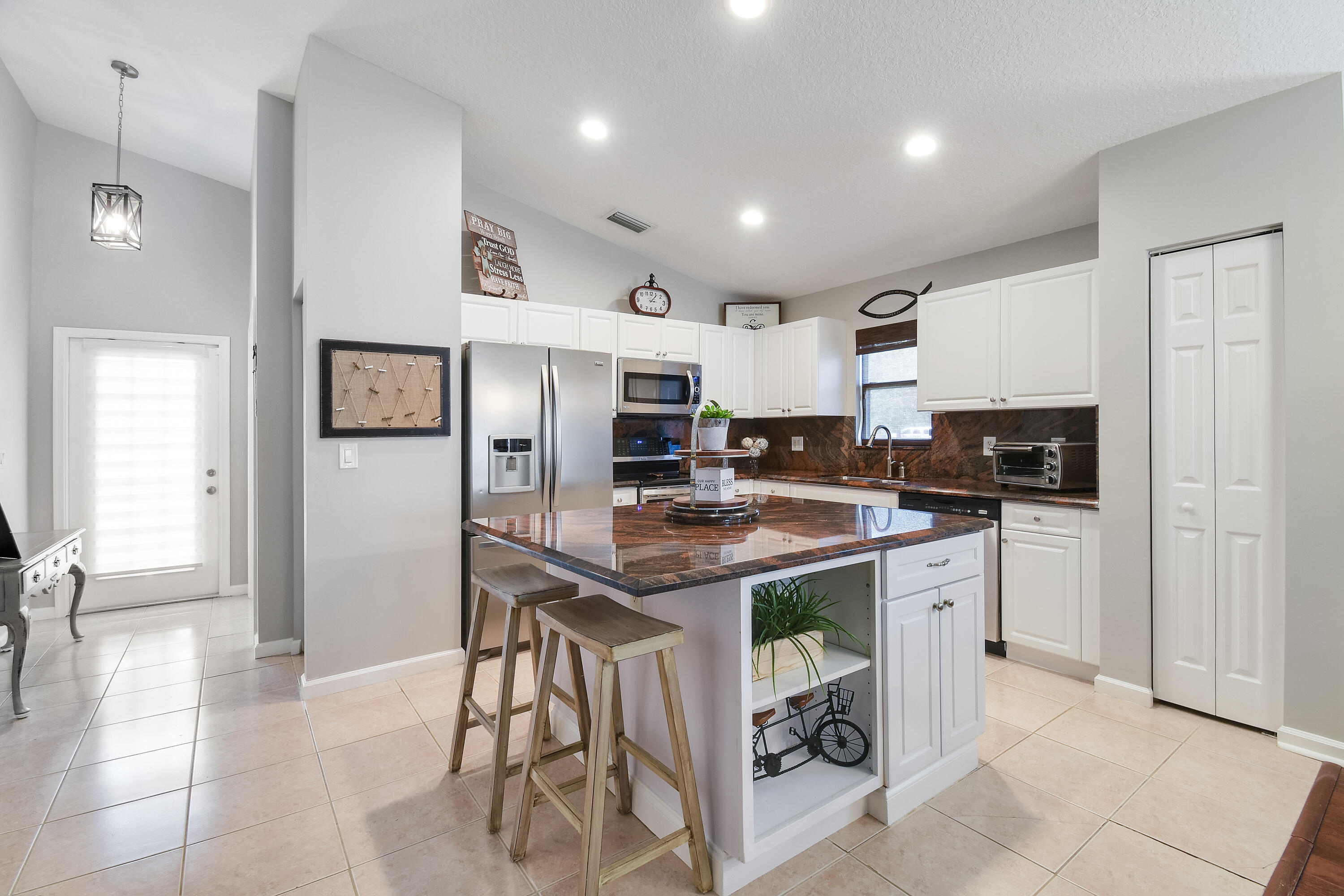 2609 Southwest Regency Road Stuart, FL 34997 - Photo 16 of 57 Kitchen