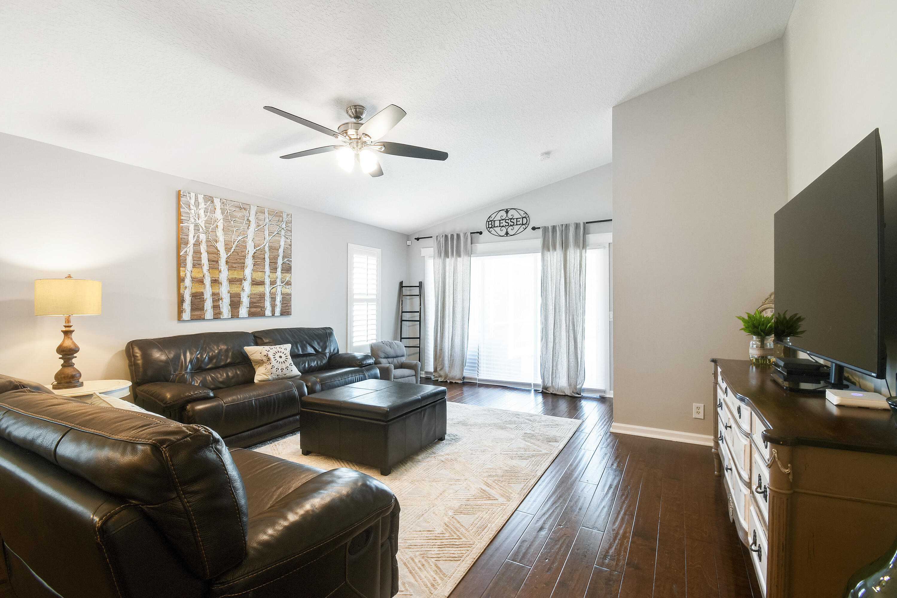 2609 Southwest Regency Road Stuart, FL 34997 - Photo 23 of 57 Living Room
