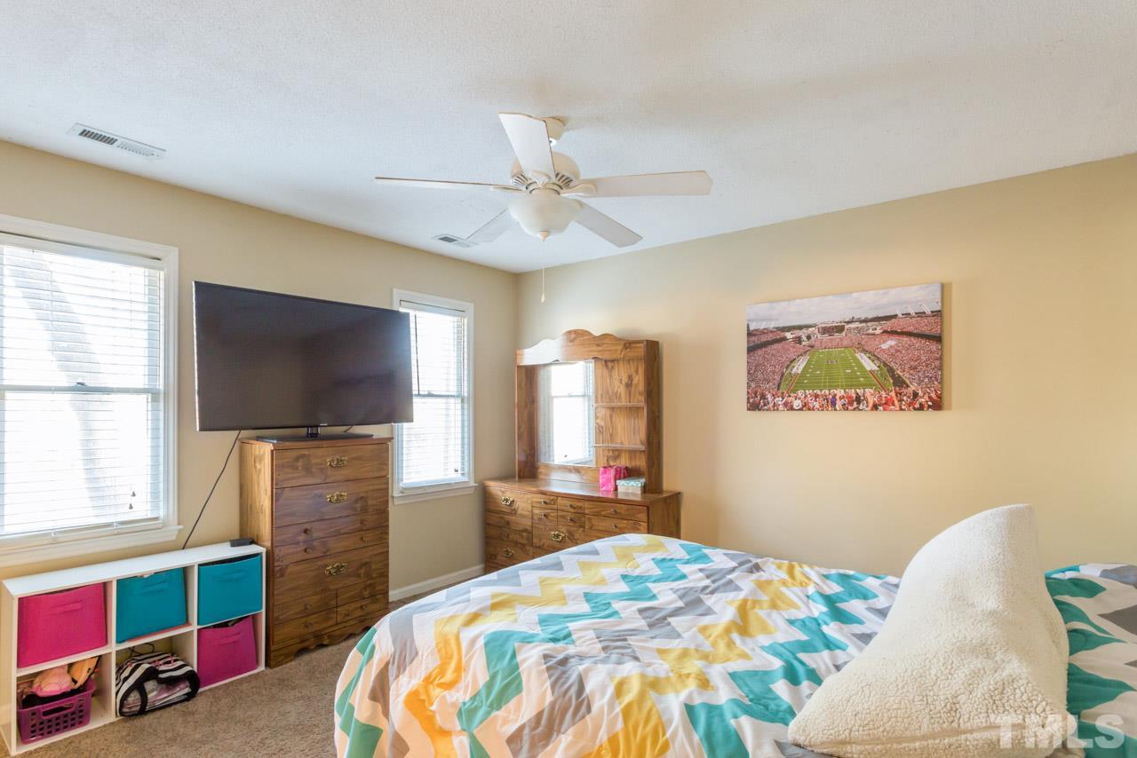 5508 Hamstead Crossing Raleigh, NC 27612 - Photo 21 of 24