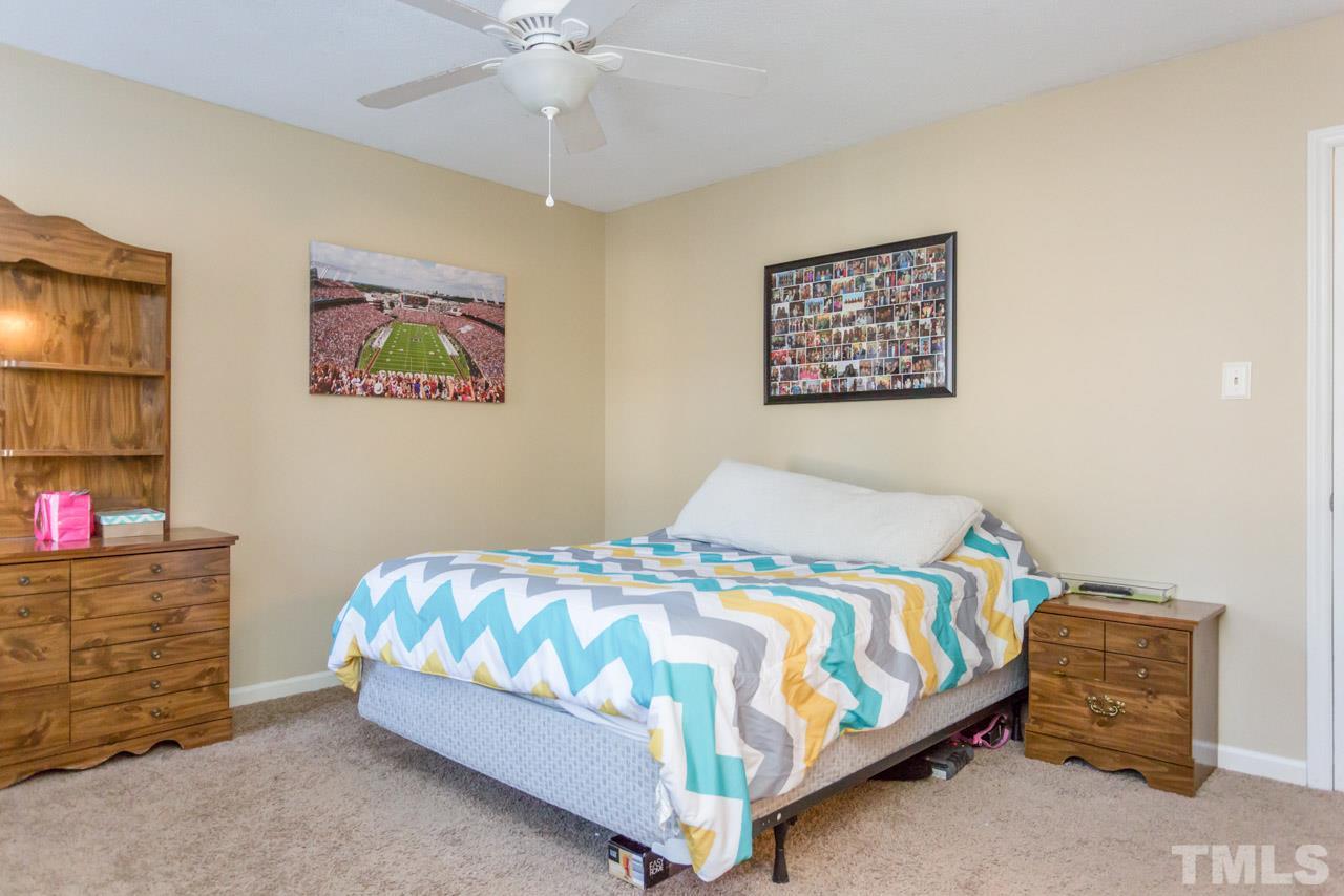 5508 Hamstead Crossing Raleigh, NC 27612 - Photo 22 of 24