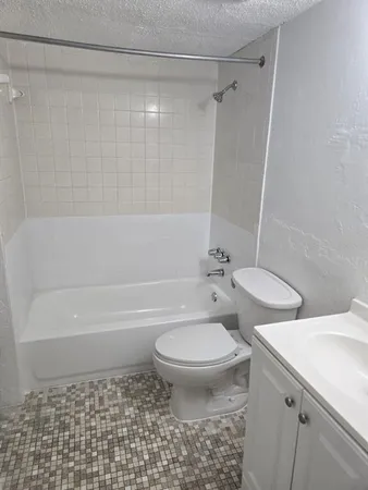 $975 | 1216 Kennedy Road, Unit 19, Daytona Beach, FL 32117