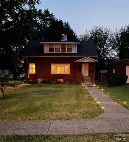 $125,000 | 733 South 6th Street, Carrollton, IL 62016