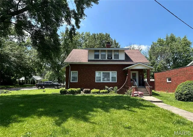 $125,000 | 733 South 6th Street, Carrollton, IL 62016