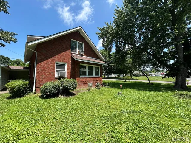 $125,000 | 733 South 6th Street, Carrollton, IL 62016