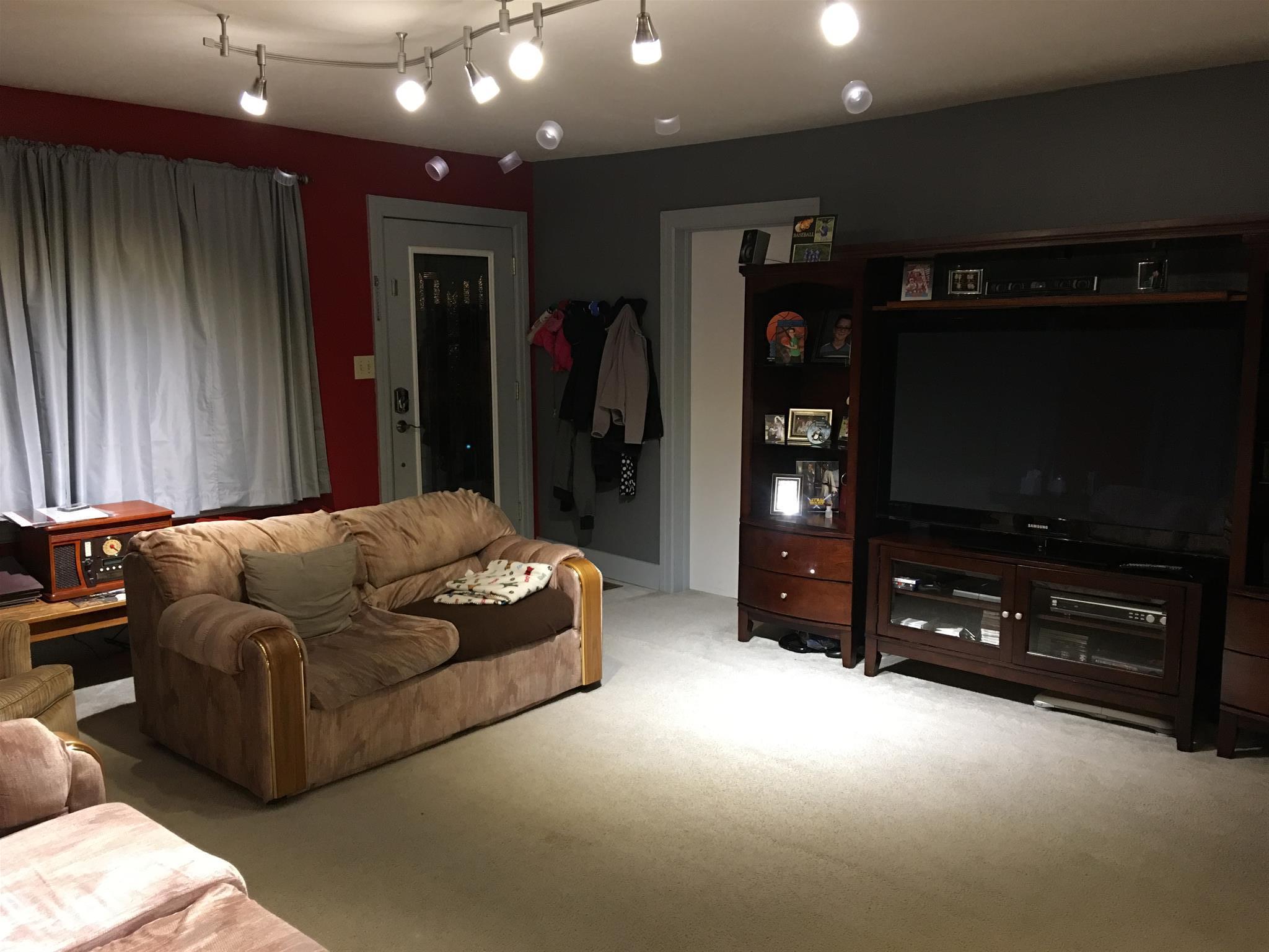 55 Church Street Tennessee Ridge, TN 37178 - Photo 2 of 14 Living room