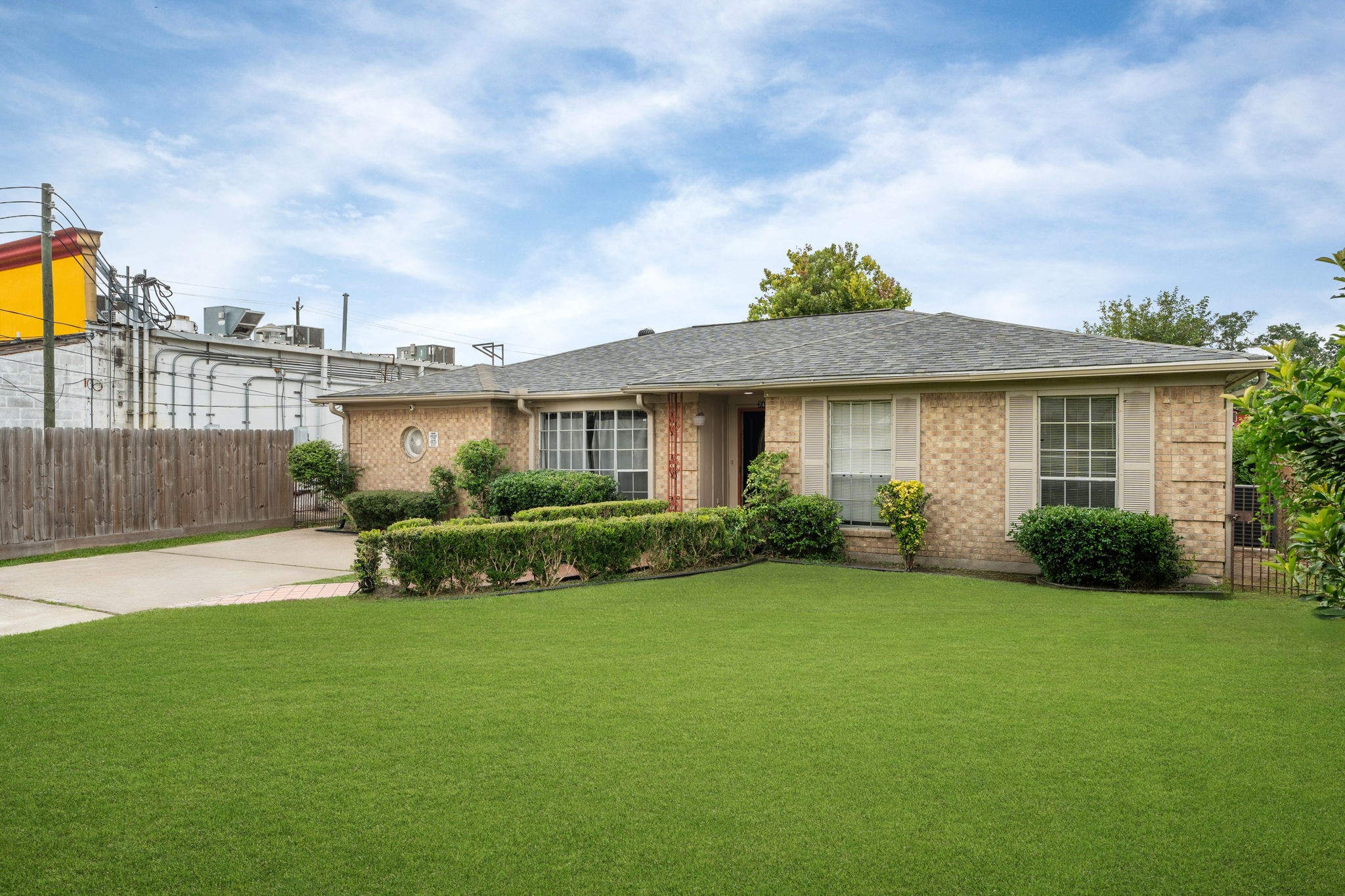 740 Post Street Houston, TX 77022 - Photo 23 of 33