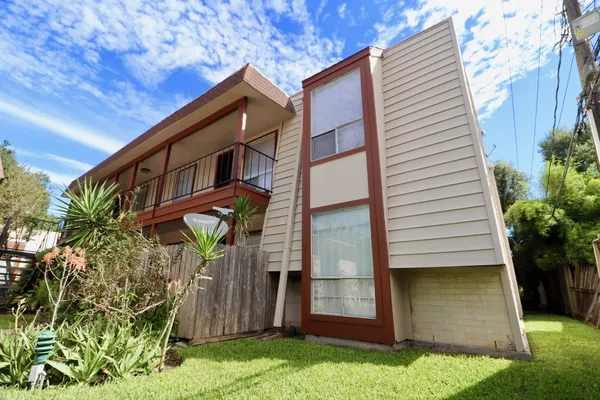 $1,500 | 5929 Queensloch Drive, Unit 132, Houston, TX 77096